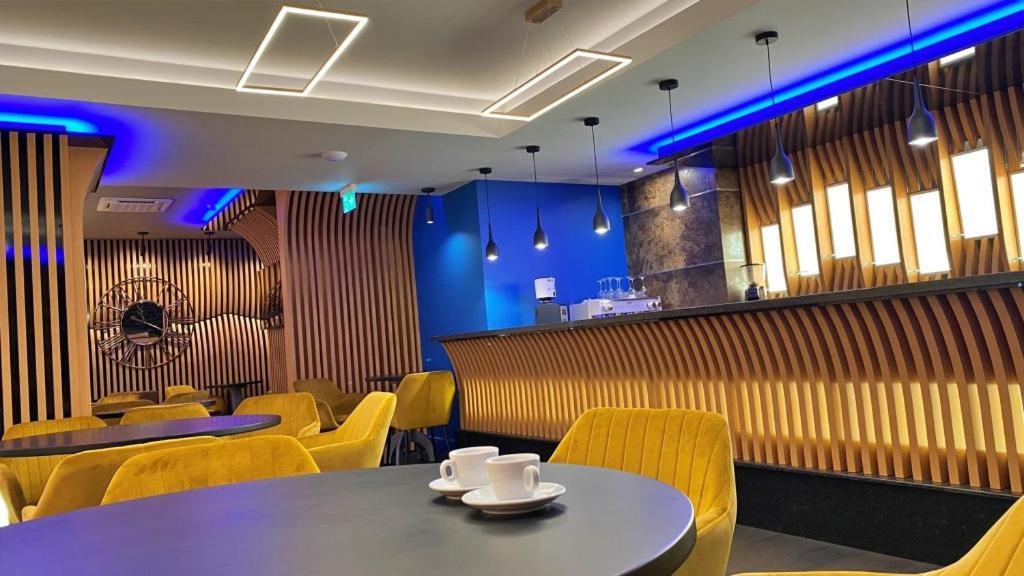 Hotel Condor Tulcea Exterior foto