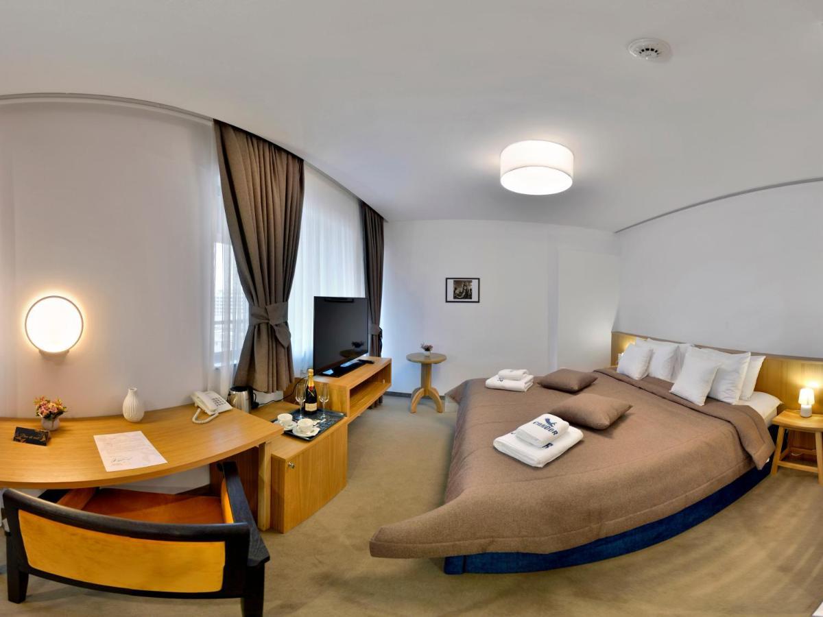 Hotel Condor Tulcea Exterior foto