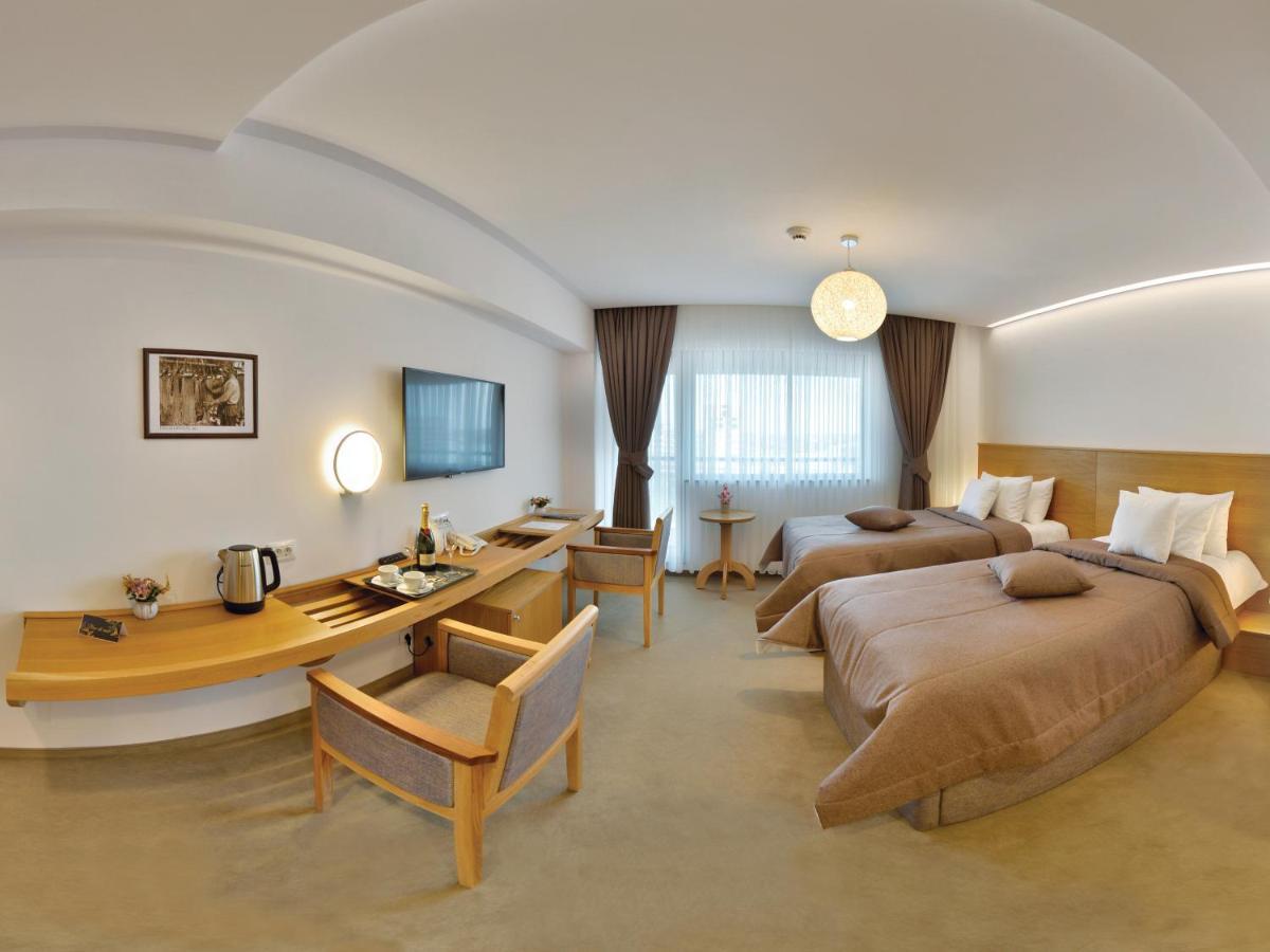 Hotel Condor Tulcea Exterior foto